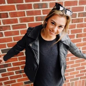 Meet your Posher, Lindsey